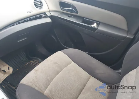 2014 Chevrolet Cruze Ls Auto z USA, uszkodzony, nr VIN 1G1PA5SH9E7352464